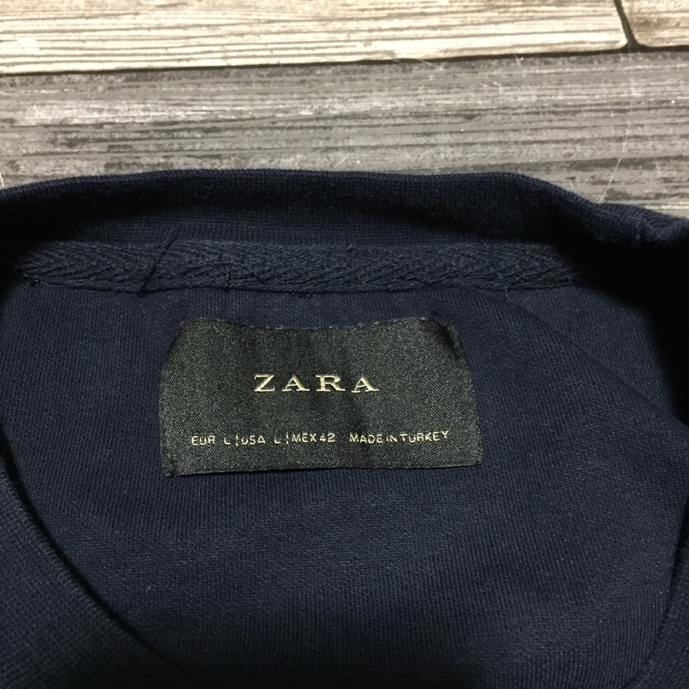 Zara Sweatshirt Men’s L Navy Blue Red Arm Stripe Pullover Fleece Crewneck - Picture 9 of 9